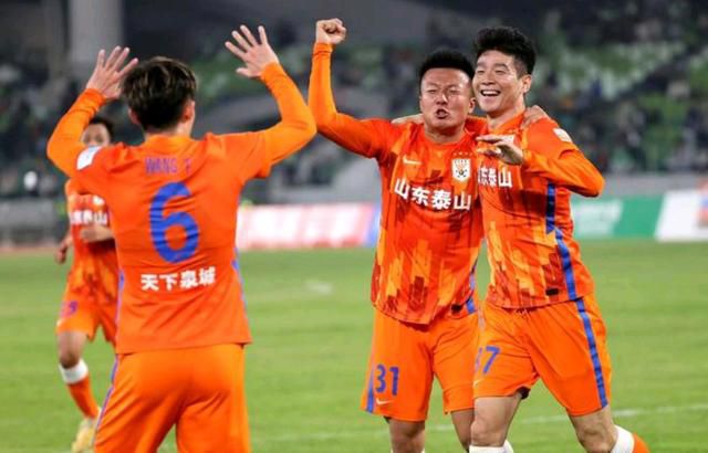 苏守德不知道叶辰要带自己去哪、更不知道他打算把自己怎么样。